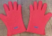 Red Heat Resistant Silicone Grill Gloves by Geaux Creole 1 Pair