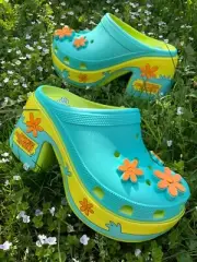 W8 US CROCS Scooby-Doo Mystery Machine Siren Clog 210107 Lime Punch