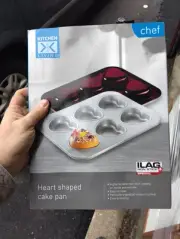 Heart Cake Pan Makes 6 New