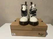 Dr. Martens 1460 smooth Leather Women's Boots, size US 6.
