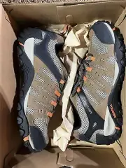 Merrell AccentorHiking Shoes