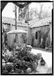 Garden Of An Old Adobe Home Near The Hotel Raymond In Pasadena Ju - Old Photo