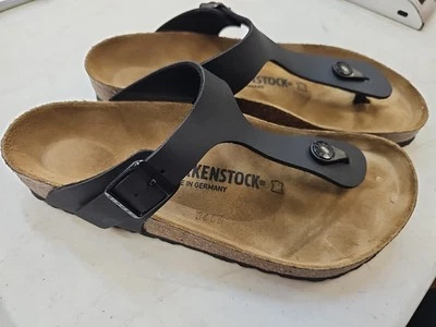 Birkenstock Gizeh 39 (8.5 US) Regular Fit Black NEW Slight Defect