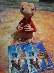 1982 Vintage ET Stuffed Animal Retro 80s 20th Anniversary + 1989 Activity Books