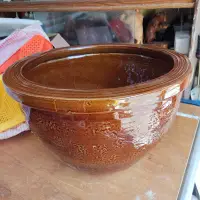 在飛比找Yahoo!奇摩拍賣優惠-新上市 陶瓷 荷花缸 台灣製  荷花盆 招財盆 金魚缸 水缸