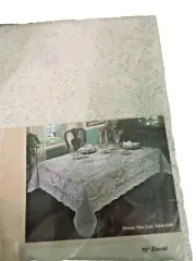 Quaker Lace Lori 70" Round Tablecloth Ivy New in Package