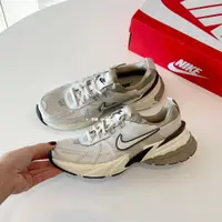 在飛比找蝦皮購物優惠-Nike V2K Run 白棕 白灰 白銀 綠 黑FD073