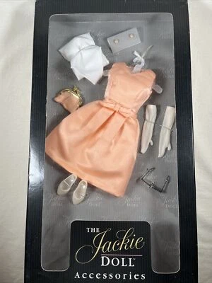 Franklin Mint The Jackie Kennedy Doll Accessories Peach Dress Paris / India NIB