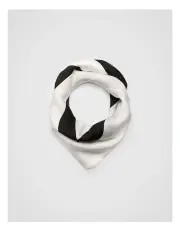 [Seed Heritage] Seem Emblem Monochrome Scarf in Cloud Cream