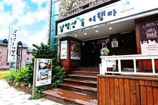 雪嶽山旅行者旅館Traveler in Seoraksan