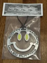 NEW Scotty Cameron 2024 Mardi Gras Smiley Face Bag Tag (putting disc?)