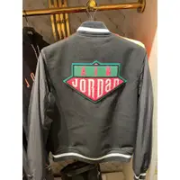 在飛比找蝦皮購物優惠-NIKE JORDAN DNA JACKET 黑灰 飛人 羊