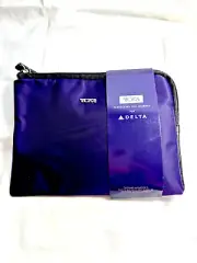 TUMI LUGGAGE DELTA AIRLINES COMPLIMENTARY PERSONAL MULTI USE ZIPPER TRAVEL BAG