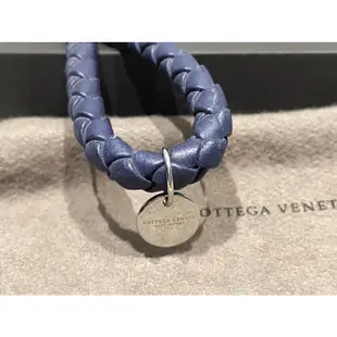 BOTTEGA VENETA 經典編織小羊皮銀色圓牌鑰匙圈(限量色) 正品 全新 深藍色 BV