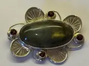 VINTAGE NWT STERLING MARIANNA RICHARD SAJEN LABRADORITE CABOCHON GARNET BROOCH
