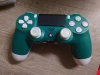 在飛比找露天拍賣優惠-PS4 DUAL SHOCK 4 2 代手把 稀有綠白 CU