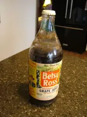 1950s Hopalong Cassidy Betsy Ross Grape Juice Bottle Unopened