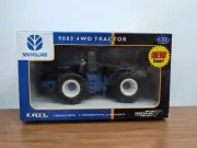 1/32 Ertl Farm Toy New Holland 9880 Tractor