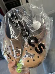 Crocs Mens size 9/ Wom. 11 HALLOWEEN new with tags Count Chocula Classic Clog -