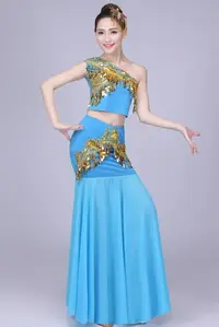 在飛比找樂天市場購物網優惠-新款傣族服裝女成人修身泰國西雙版納傳統孔雀舞魚尾裙舞蹈演出服