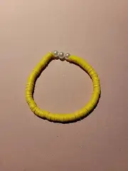 Yellow Beaded Clay Bead Bracelet With Three Qhite Pearl Beads