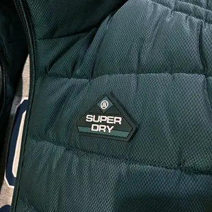 美國百分百【全新真品】Superdry 羽絨背心 極度乾燥 立領 SD 外套 保暖 logo 男 墨綠色 CB00