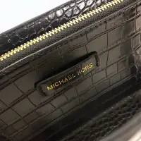 在飛比找Yahoo!奇摩拍賣優惠-現貨精品代購 美國Outlet Michael Kors M