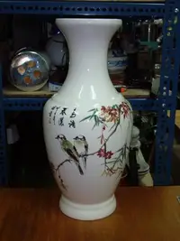 在飛比找Yahoo!奇摩拍賣優惠-典藏一隻優雅高貴的&quot;中華陶瓷&quot;所生產的特