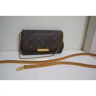 LV M40717 Favorite Monogram Favorite PM 金屬磁釦 手拿包 斜背包