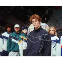 在飛比找蝦皮購物優惠-REEBOK WINDBREAKER 韓國線 休閒外套 復古