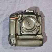 在飛比找蝦皮購物優惠-Nikon D7200 數位單眼相機 [配件】電池手 把原廠