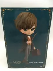 BanPresto - Fantastic Beasts - Q Posket- Newt Scamander II (Vers. A) 5 1/2" Tall