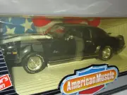 1969 CHEVY CAMARO Z/28 302 BLACK ERTL AMERICAN MUSCLE 1:18 OPENING DOORS HOOD