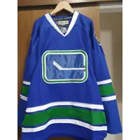在飛比找蝦皮購物優惠-NHL 美式冰球服 冰球衣 溫哥華加人隊 刺繡球衣長袖