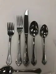 Oneida Marquette Stainless Set