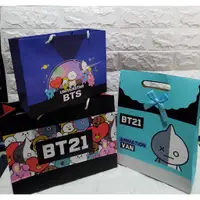 在飛比找蝦皮購物優惠-紙袋 Giff BT21 Goodie Bag BT21 進