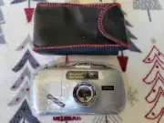 35mm Focus Free Quickshot DI-4410 Manual Operated Film Grey Camera W/Case