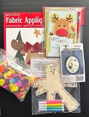 CRAFTING LOT (5 PIECES) : Value Pack Buttons / CROSS STITCH KIT / OTHER.
