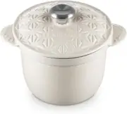 Le Creuset Cast Pot Cocotte Every 18 Wagara Brioche Japanese Pattern