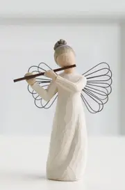 Willow Tree Figurine Angel of Harmony By Susan Lordi 26083
