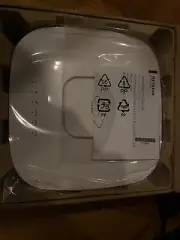Netgear Business Tri Band 802.11ax 6Gbit/s Wireless Access Point WAX630-100NAS