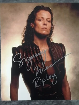 Sigourney Weaver Signed Alien 3 8x10 Photo With COA