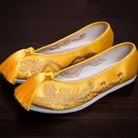 在飛比找蝦皮購物優惠-新品上新中式復古流蘇婚鞋中國風上轎鞋敬酒鞋千層底繡花鞋黃色女