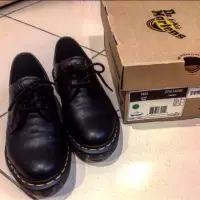 在飛比找蝦皮購物優惠-Dr.Martens 1461三孔 黑色