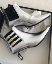 NIB Gucci Silver Metallic Buckle Boots Size 38.5