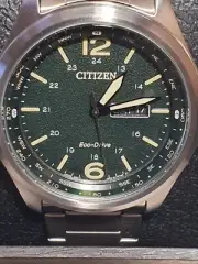 Brand New Citizen Eco-Drive Green Dial Men's Watch AW0110-58X