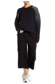 Nike Women's Sportswear Tech Fleece Sport Casual Capris