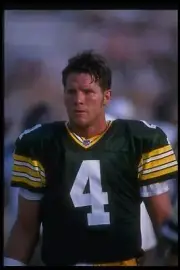 Quarterback Brett Favre Green Bay Packers looks on during a gam- 1996 Old Photo