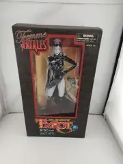 Diamond Select Femme Fatales Tarot Witch Of The Black Rose Raven Hex Figure