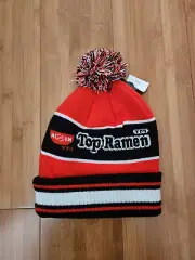 NWT Adult Nissin Top Ramen Oodles Or Noodles Black Red White Knit Pom Hat Beanie